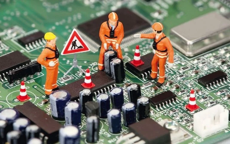What are the reasons for electronic component failure?