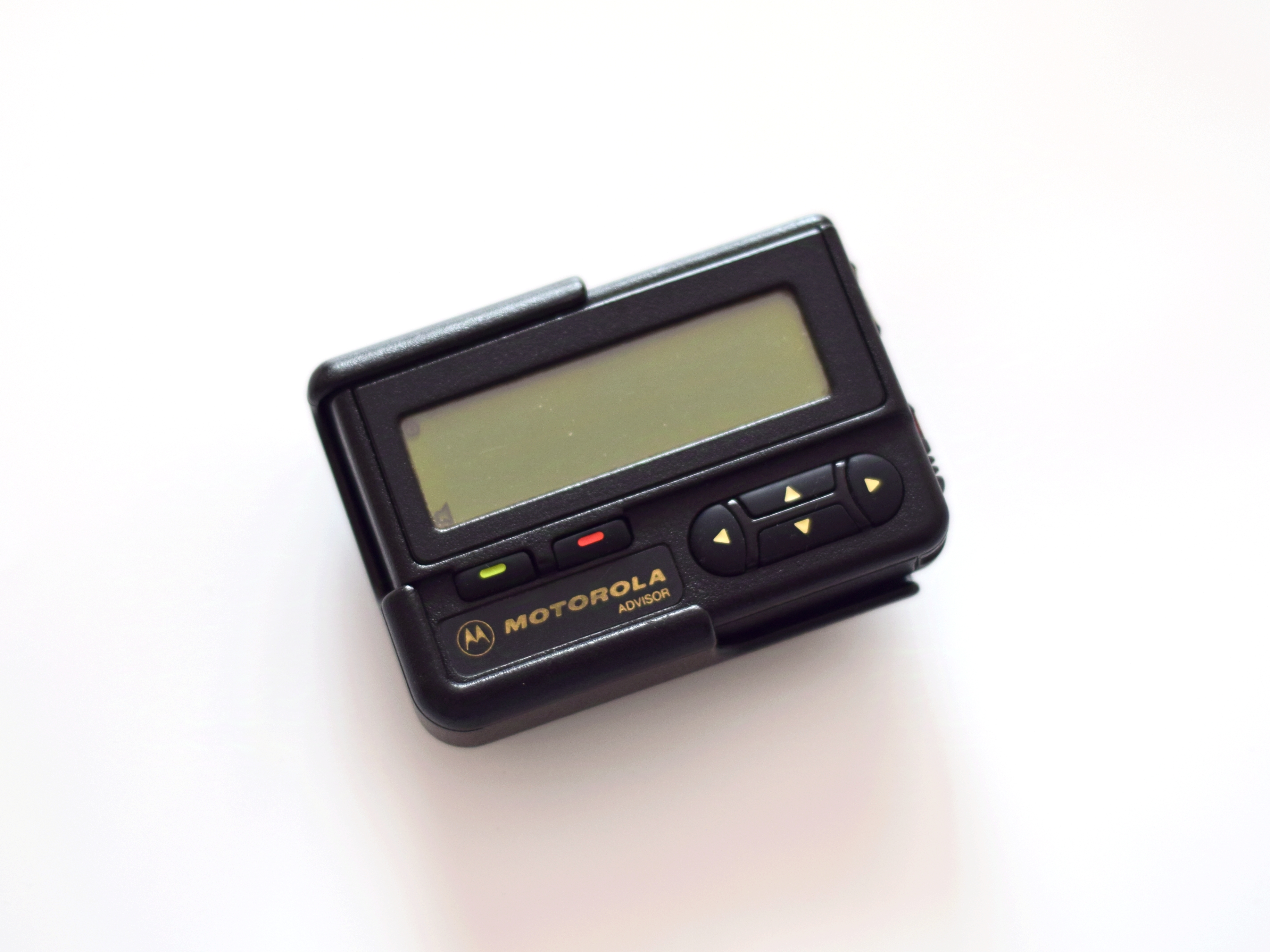 Zerlegen Sie einen Motorola Pager und sehen Sie, wie er im Inneren aufgebaut ist! - 1