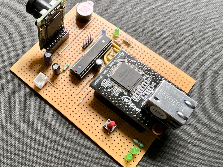 Wie erkenne ich Objekte mit Kamera im 8051 Mikrocontroller?