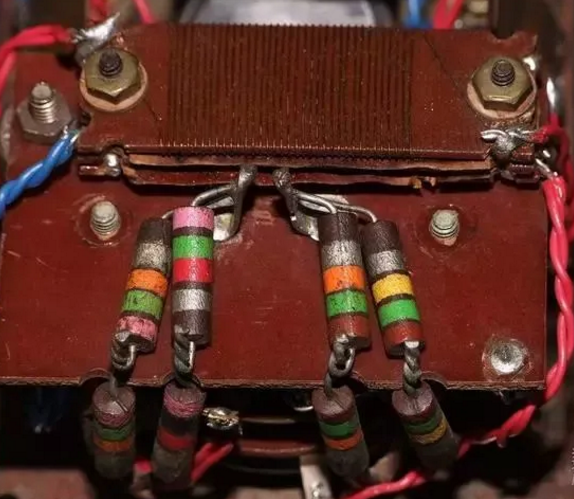 Demontage eines Militärmultimeters aus dem Zweiten Weltkrieg, eines Multimeters von vor über 80 Jahren! - 7